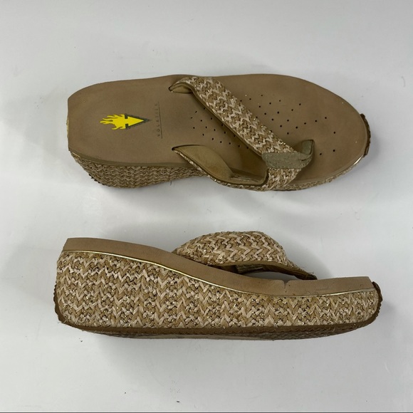 Volatile Island Wedge Sandals Women’s Size 6